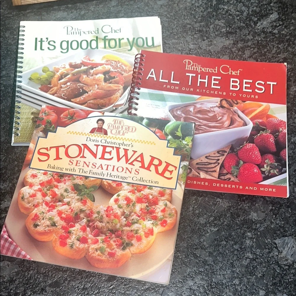 Pampered Chef Vintage Cookbooks for Kitchen Enthusiasts. Stoneware